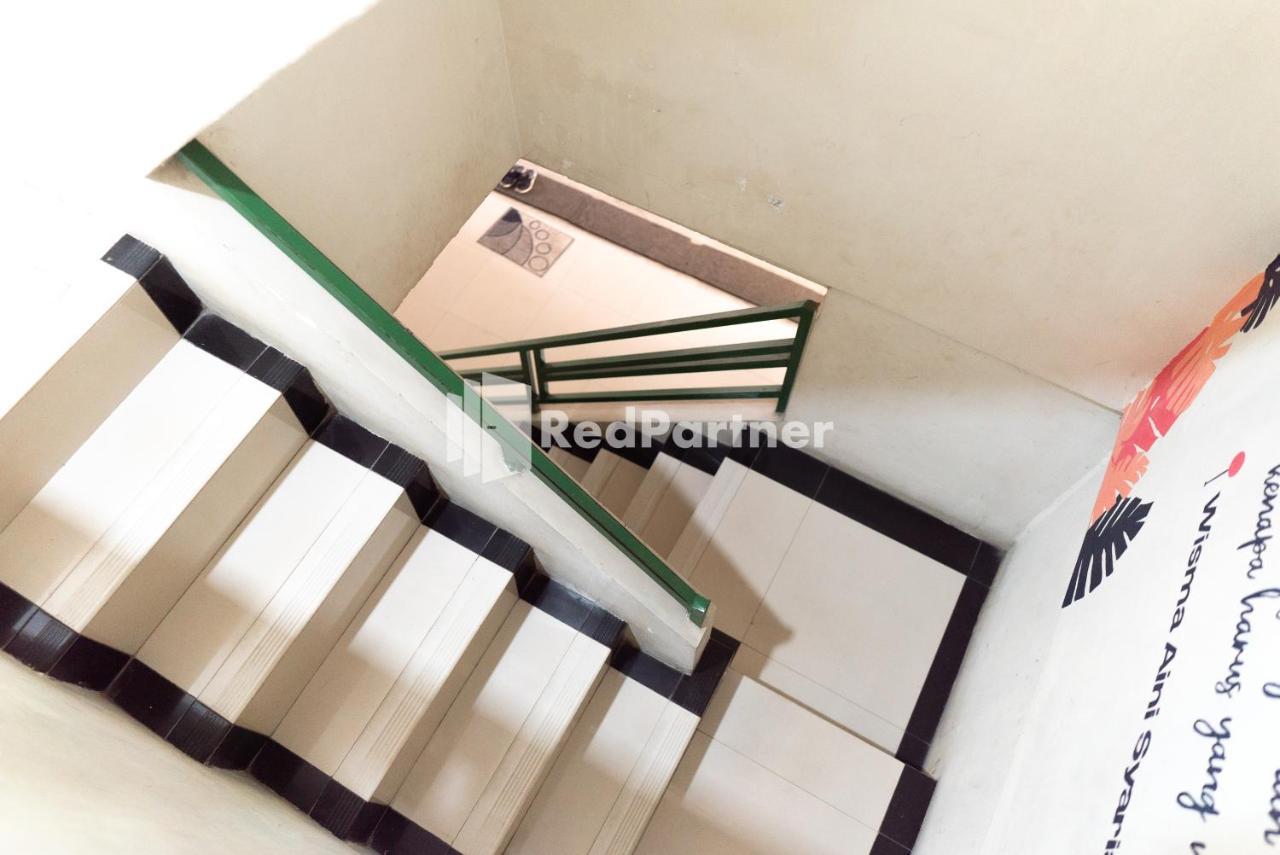 Wisma Aini Syariah Mitra Reddoorz バンダールランプン エクステリア 写真