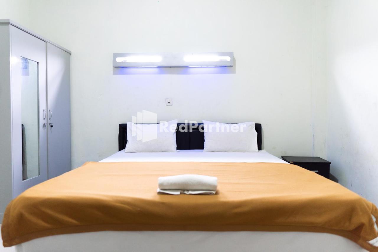Wisma Aini Syariah Mitra Reddoorz バンダールランプン エクステリア 写真